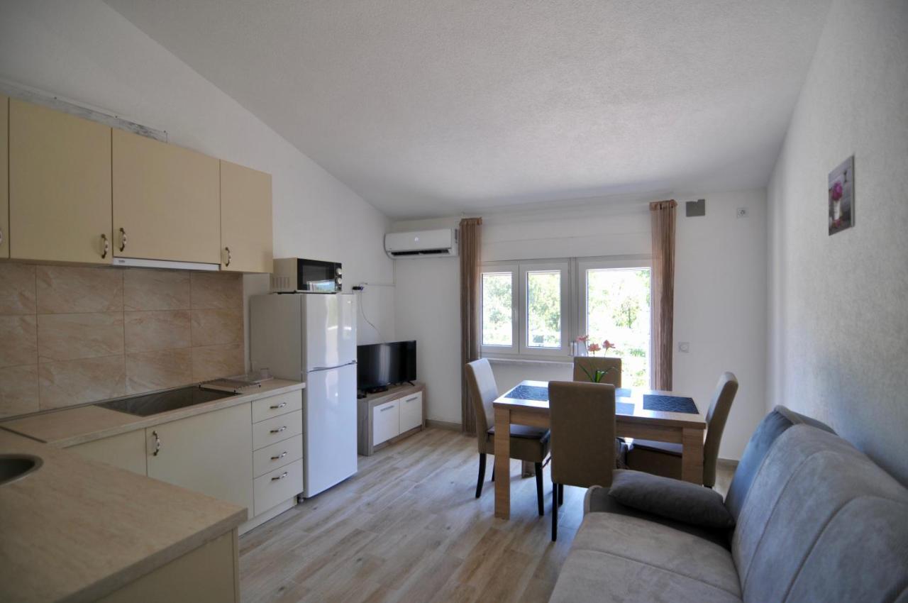 Netho Apartments Brda Mrcevac Esterno foto